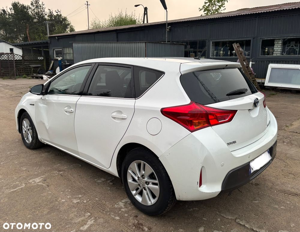 Toyota Auris Hybrid 135 Prestige - 2
