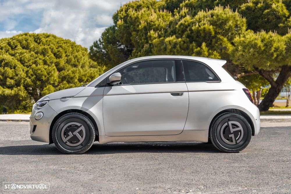Fiat 500e 42 kWh Giorgio Armani Collector´s Edition - 3