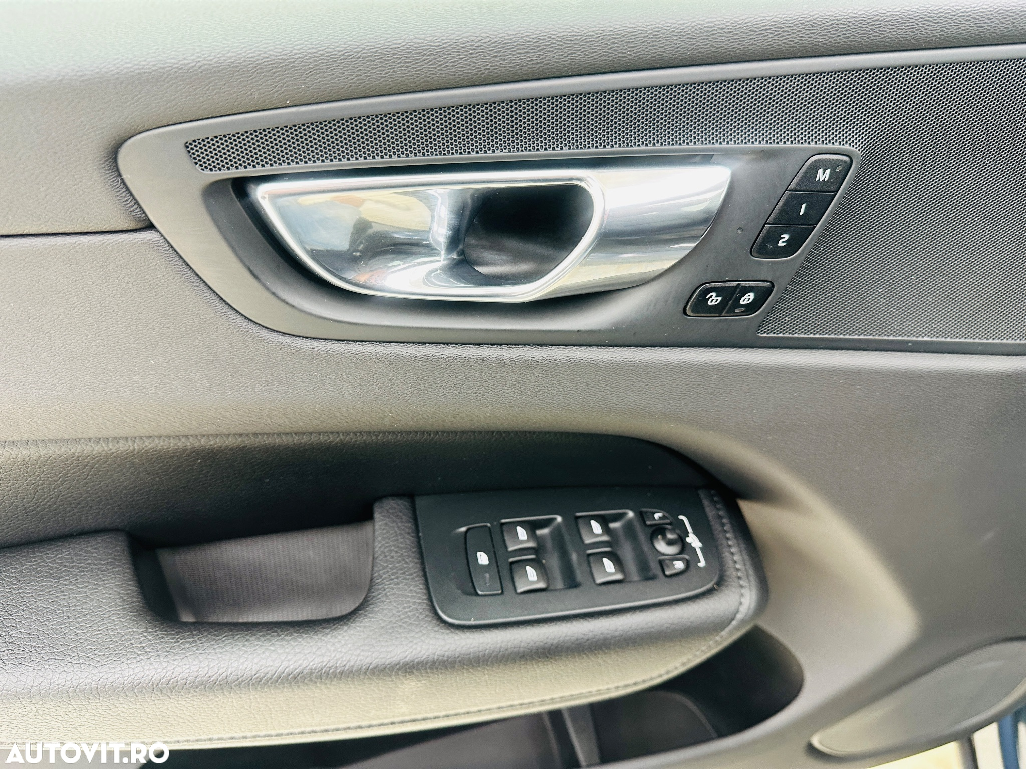 Volvo XC 60 - 12