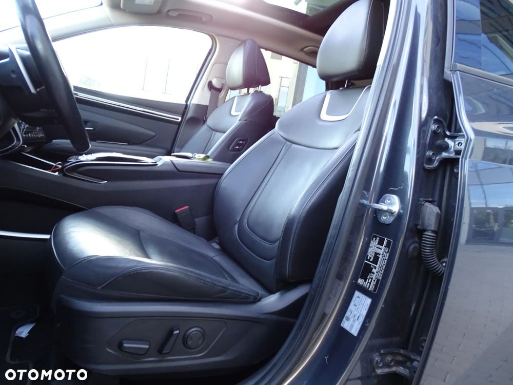 Hyundai Tucson 1.6 T-GDi 48V-Hybrid 2WD DCT Edition 30+ - 27
