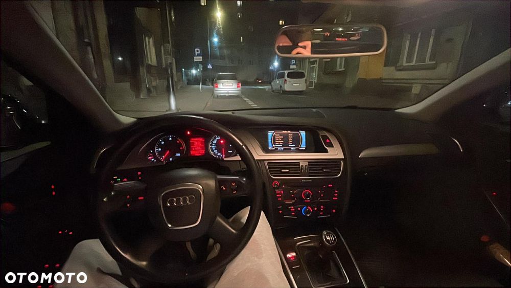 Audi A4 Limousine 2.0 TDI DPF Ambiente - 16