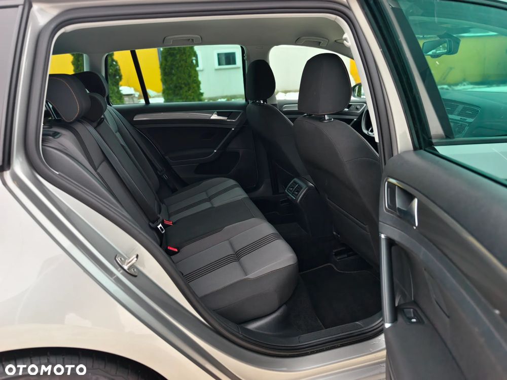 Volkswagen Golf 2.0 TDI BlueMotion Technology Allstar - 21