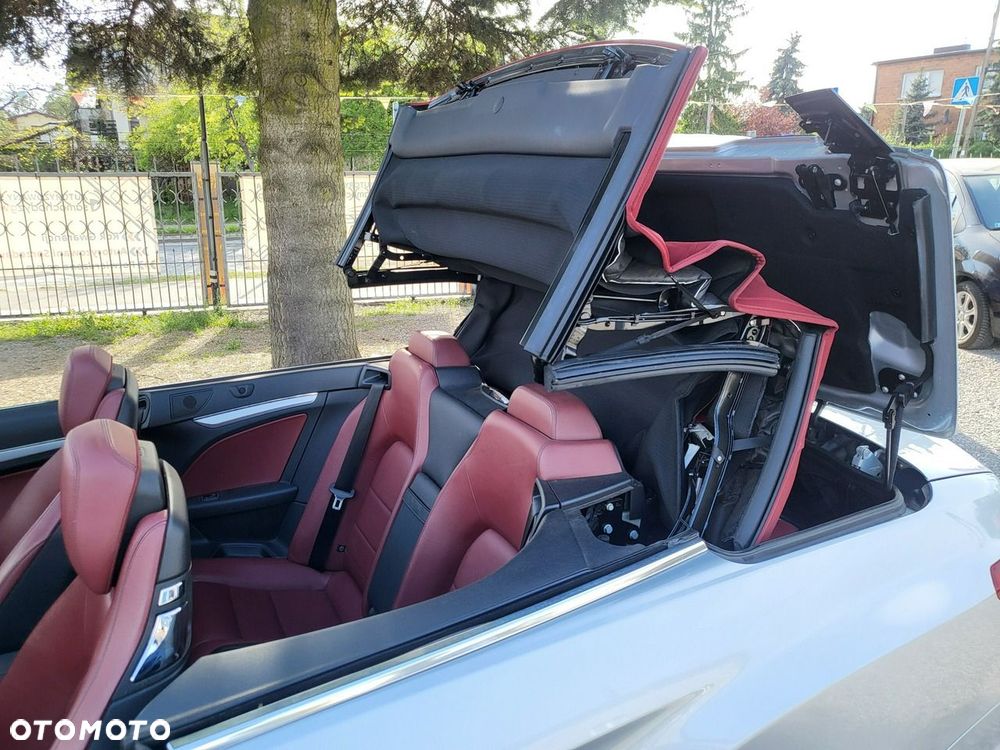 Mercedes-Benz Klasa E - 32