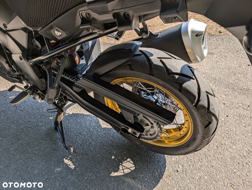 Suzuki V-STROM - 6