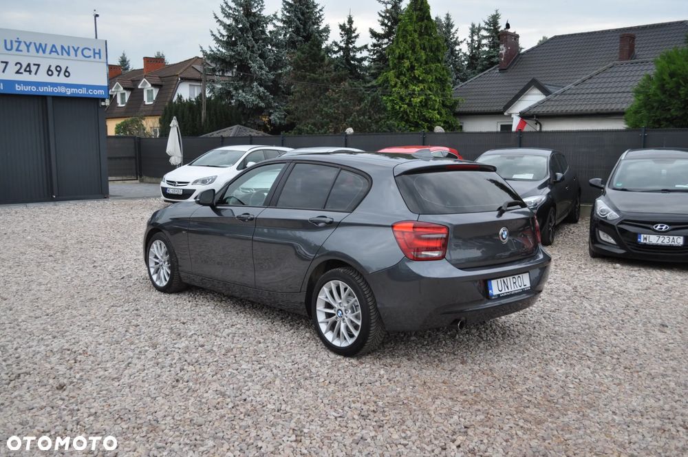 BMW Seria 1 116i - 10