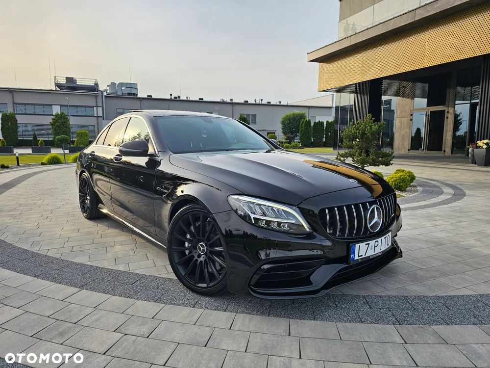 Mercedes-Benz Klasa C 63 AMG 9G - 3