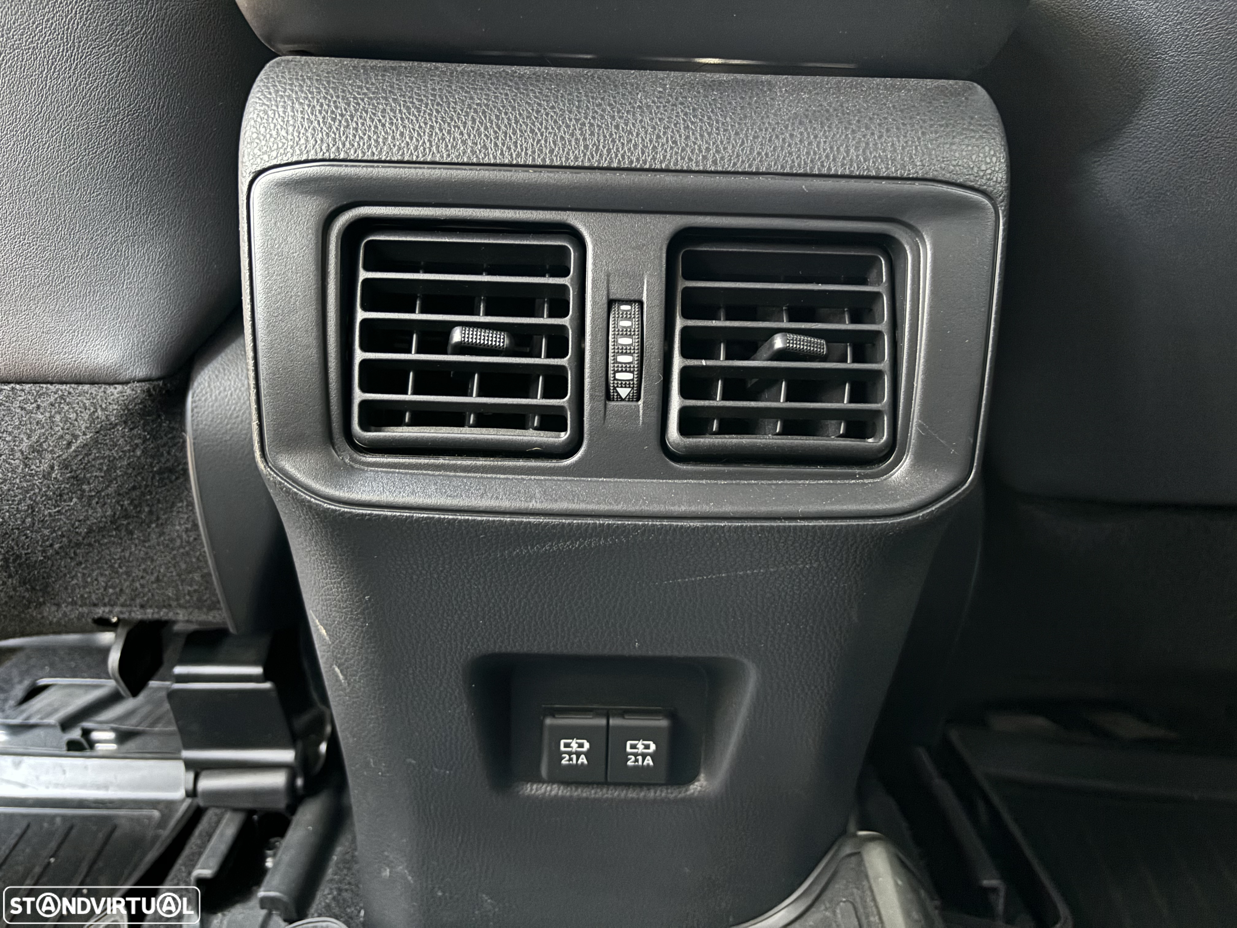 Toyota RAV4 2.5 HDF Square Collection - 11