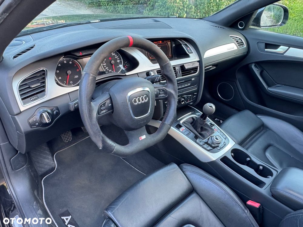 Audi A4 Avant 3.2 FSI quattro Ambiente - 29