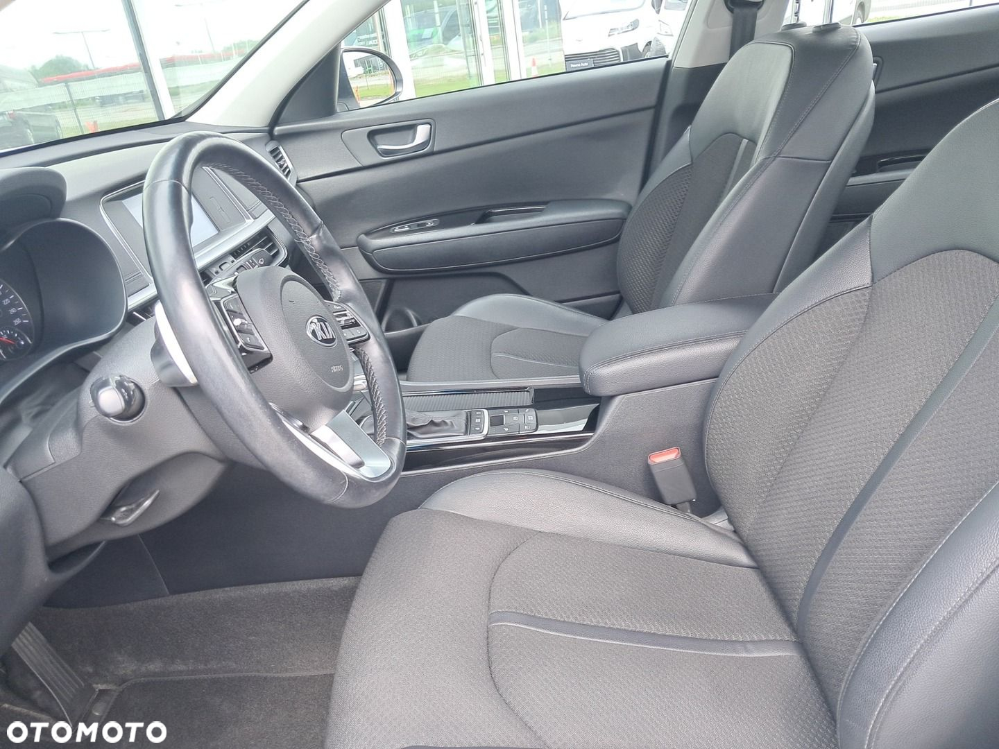 Kia Optima 1.6 T-GDI L DCT - 12