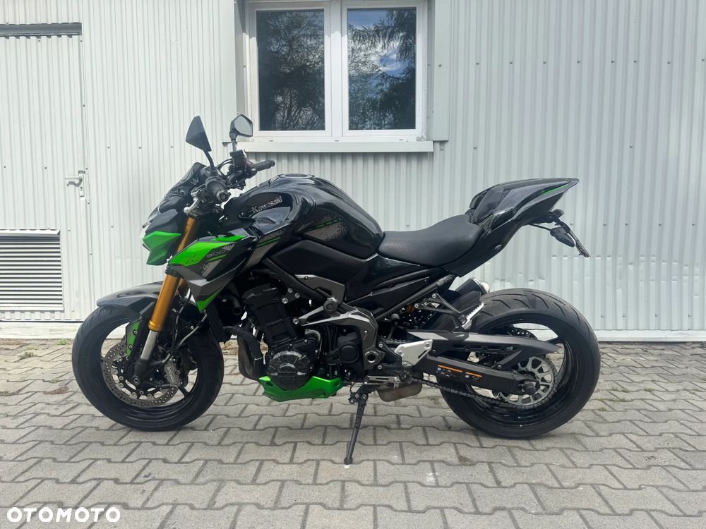 Kawasaki Z 900 - 12