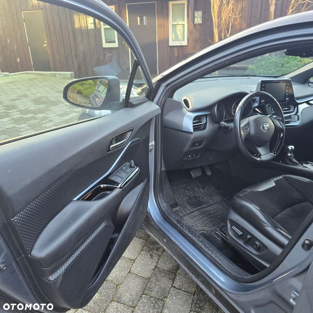 Toyota C-HR 2.0 Lounge - 18
