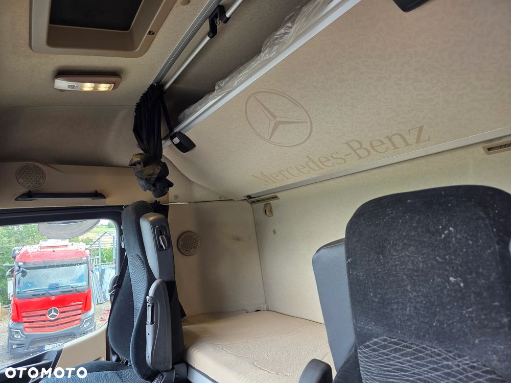 Mercedes-Benz Actros - 6