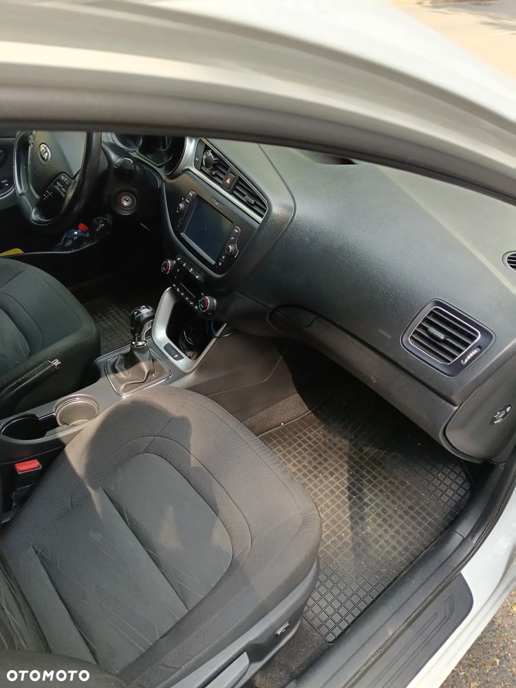 Kia Ceed 1.6 GDI L Business Line - 7