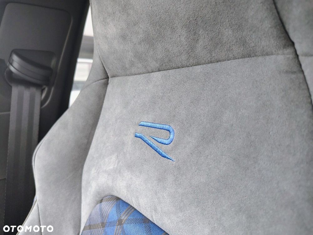 Volkswagen Golf Variant 2.0 TSI 4Motion R - 19