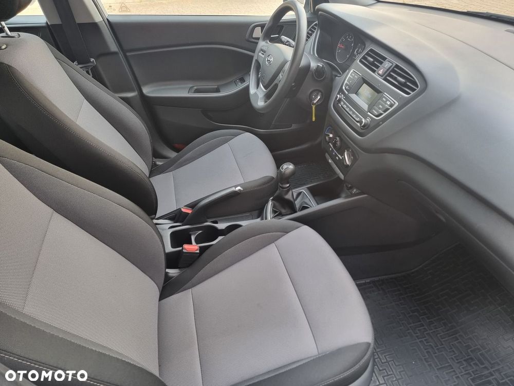Hyundai i20 1.2 BlueDrive Classic + - 19