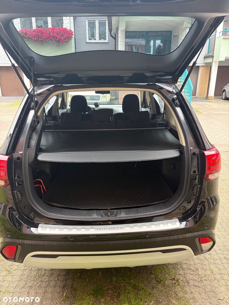Mitsubishi Outlander 2.0 Instyle SDA 4WD CVT - 8