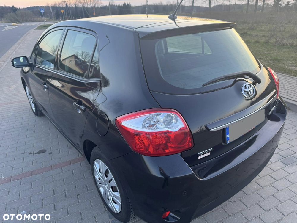 Toyota Auris 1.33 VVT-i Terra - 23