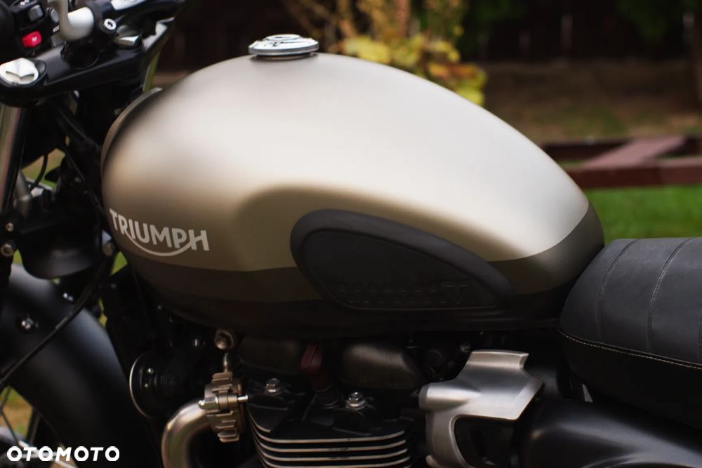 Triumph Street Scrambler - 34