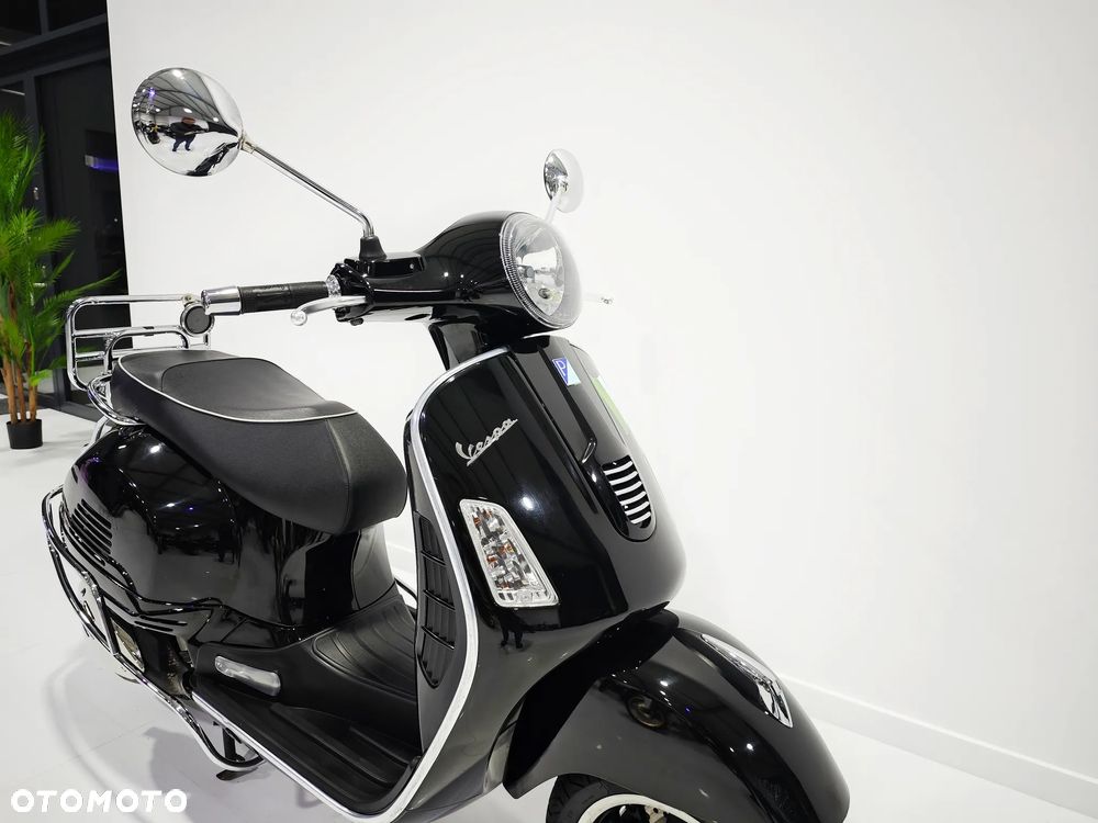Vespa GTS - 8