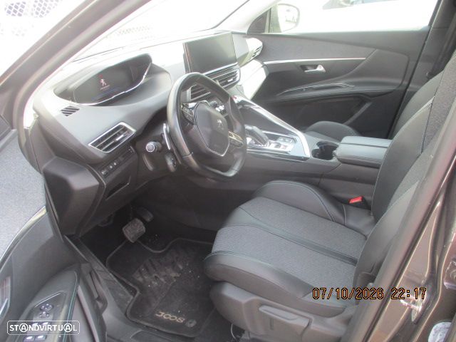Peugeot 3008 - 8