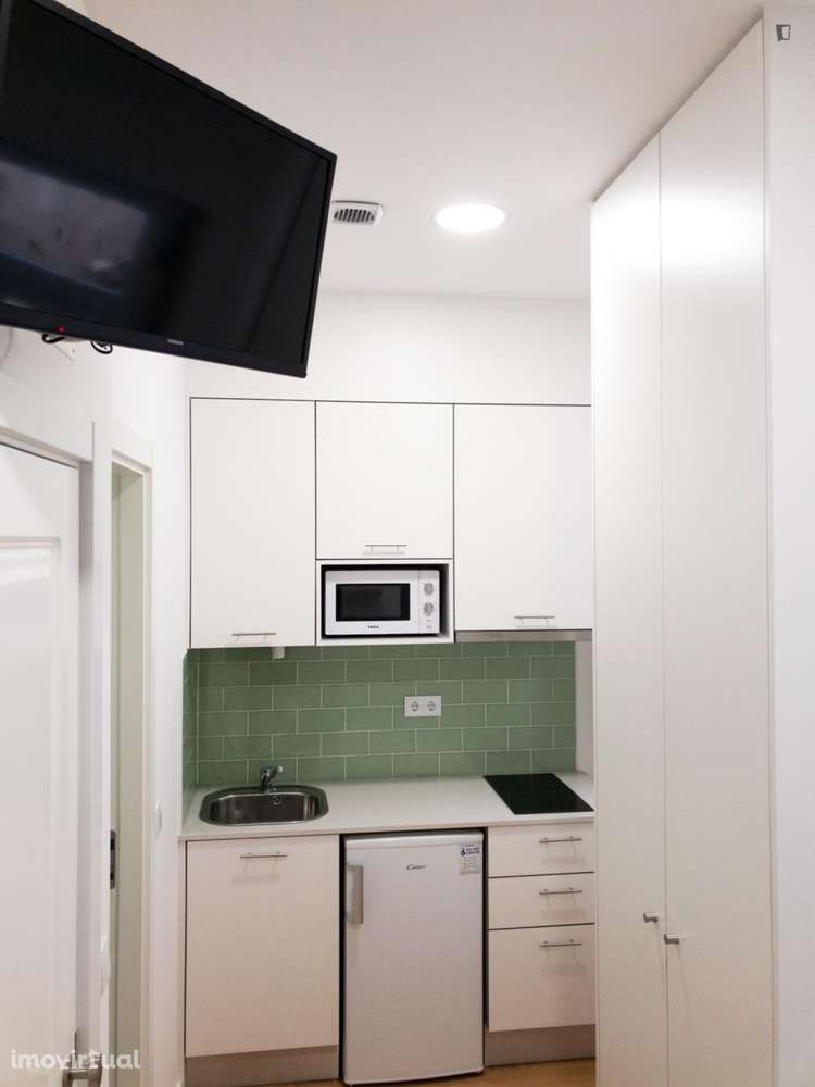 Estúdio - localizado em Montes Claros Coimbra - Grande imagem: 4/5