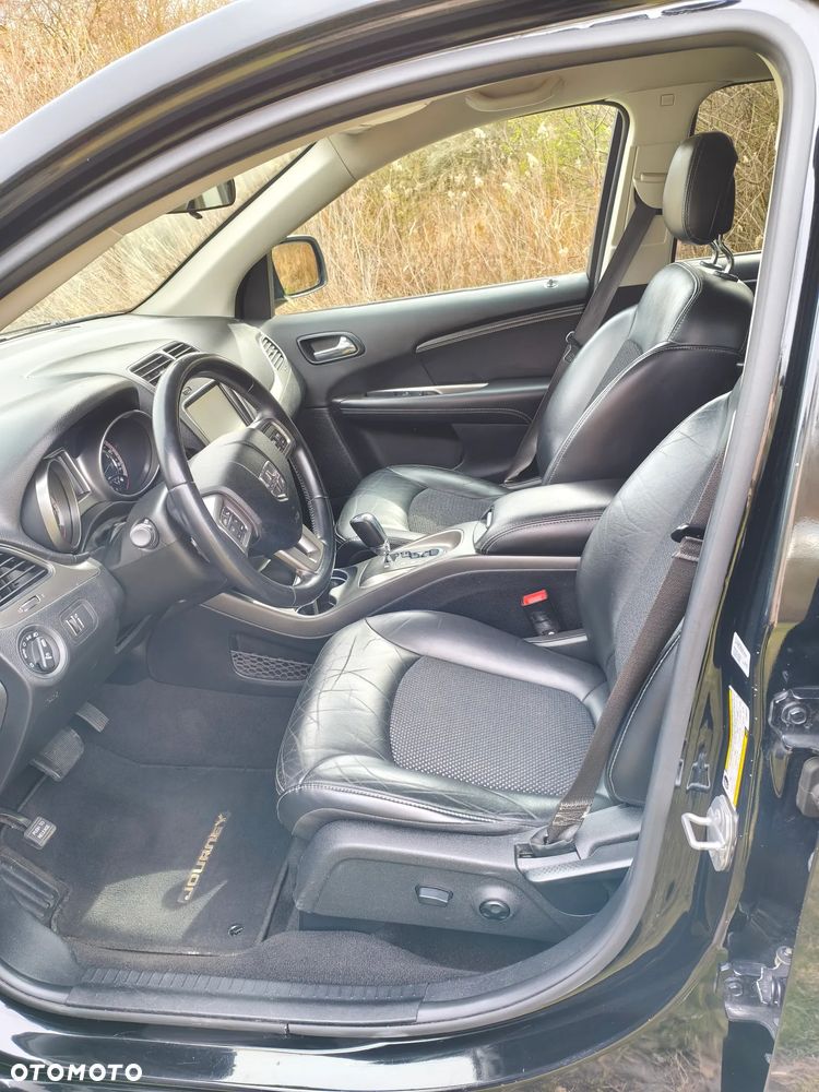 Dodge Journey - 8