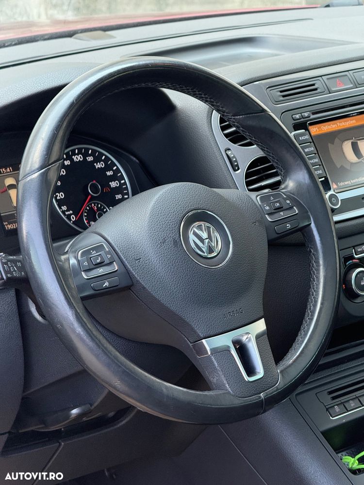 Volkswagen Tiguan - 30