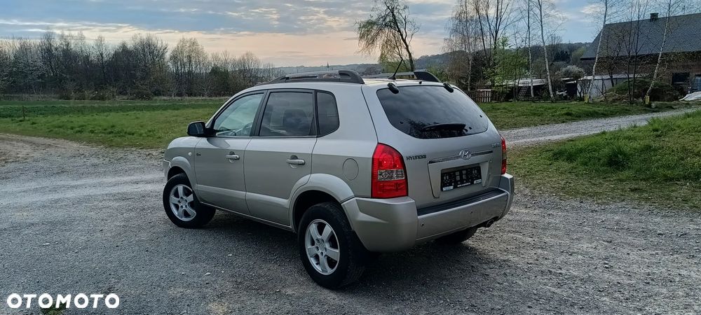Hyundai Tucson 2.0 4WD GLS - 17