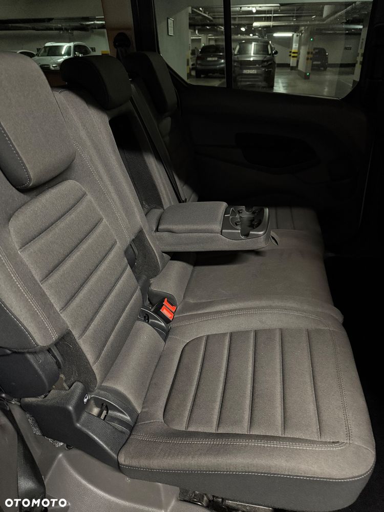 Ford Tourneo Connect Grand - 30