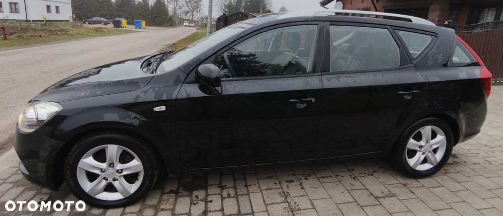 Kia Ceed 1.6 CRDi 90 Spirit - 14