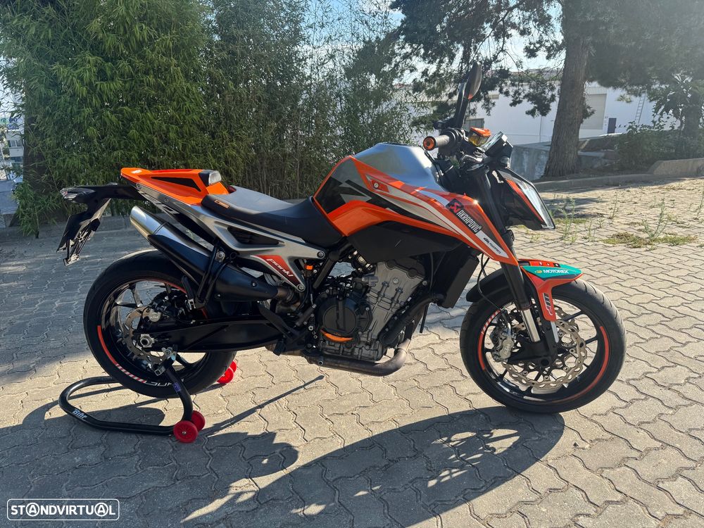 KTM Duke 790 - 1