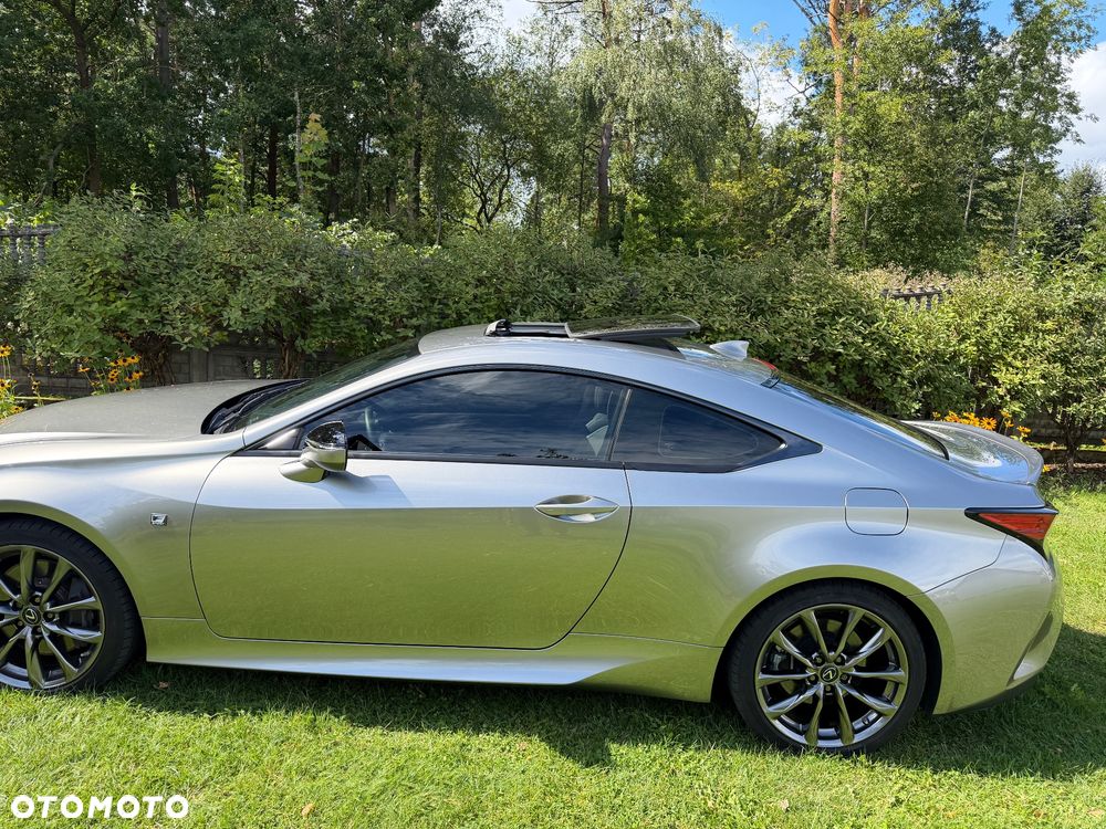 Lexus RC 200t / 300 F Sport - 16