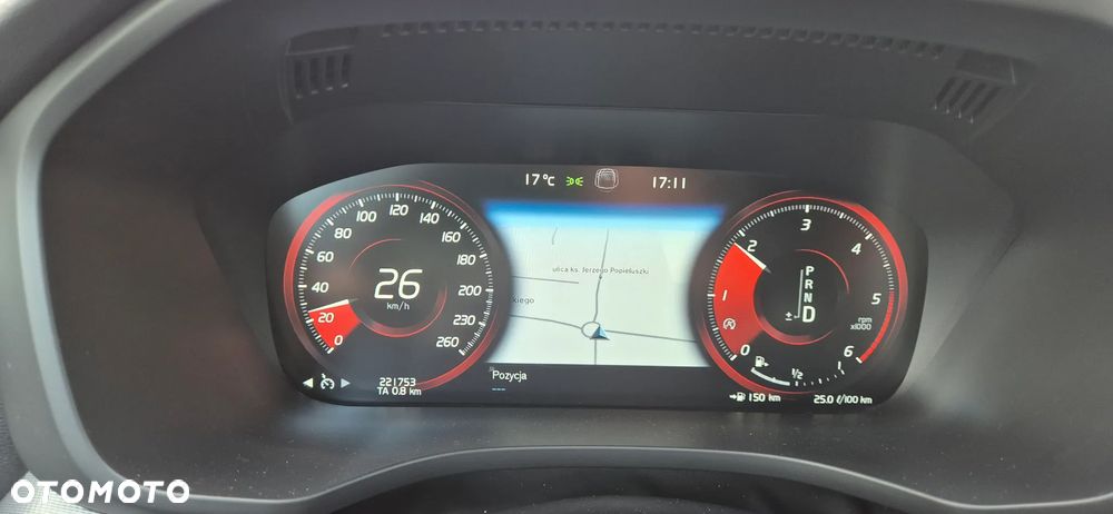 Volvo XC 60 D4 SCR AWD R-Design - 22