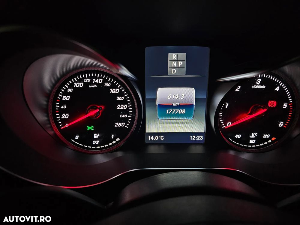 Mercedes-Benz GLC Coupe 220 d 4MATIC - 12