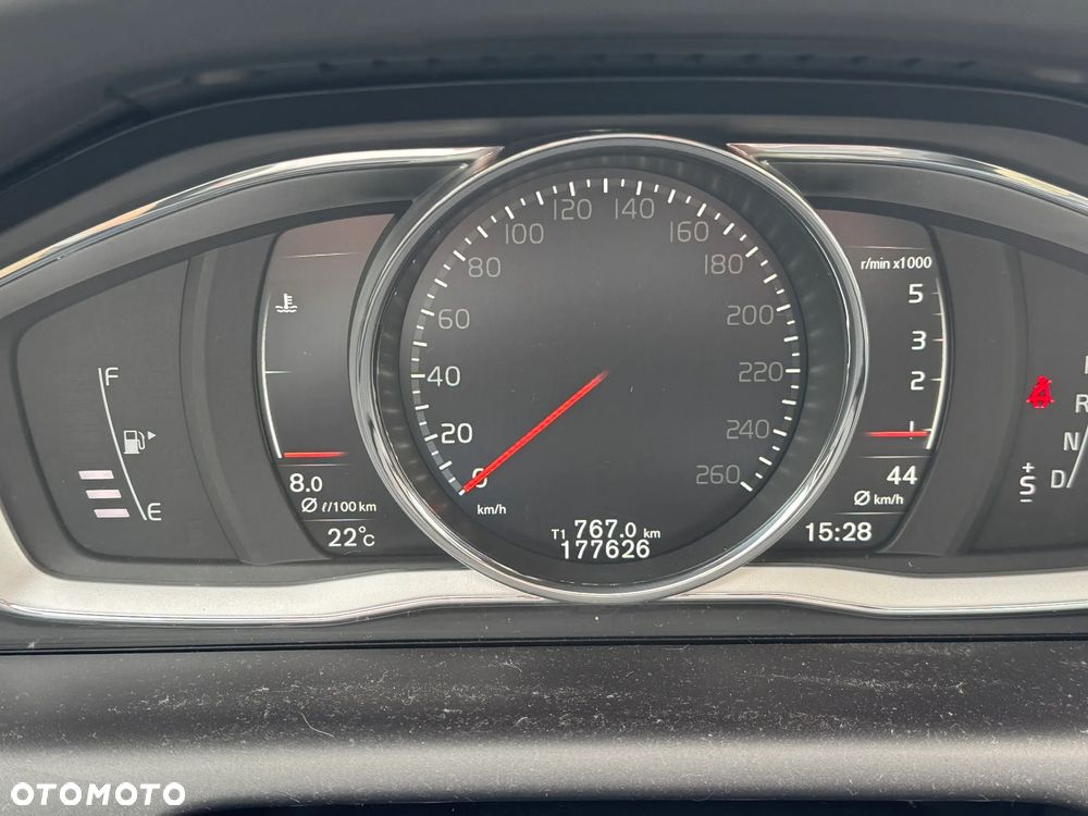 Volvo XC 60 D4 AWD Momentum - 12