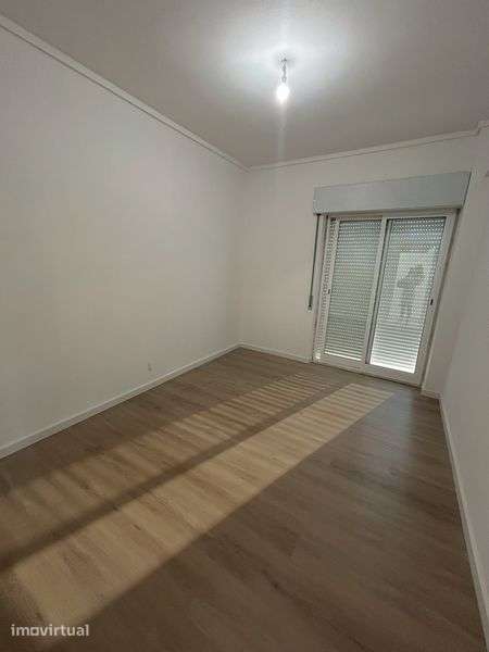Apartamento em Carnaxide  Central - Grande imagem: 4/5
