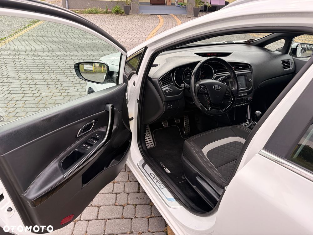 Kia Ceed - 19