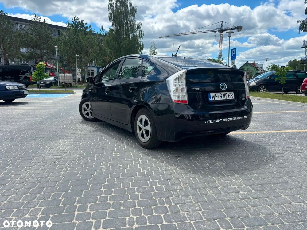 Toyota Prius - 5