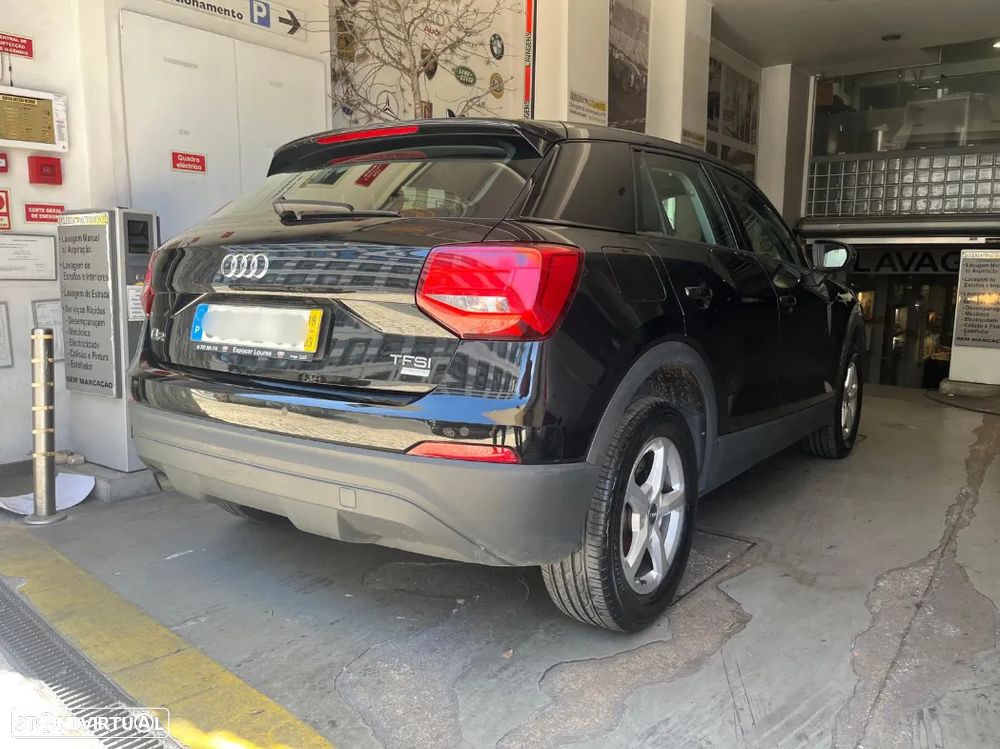 Audi Q2 1.0 TFSI Design - 3