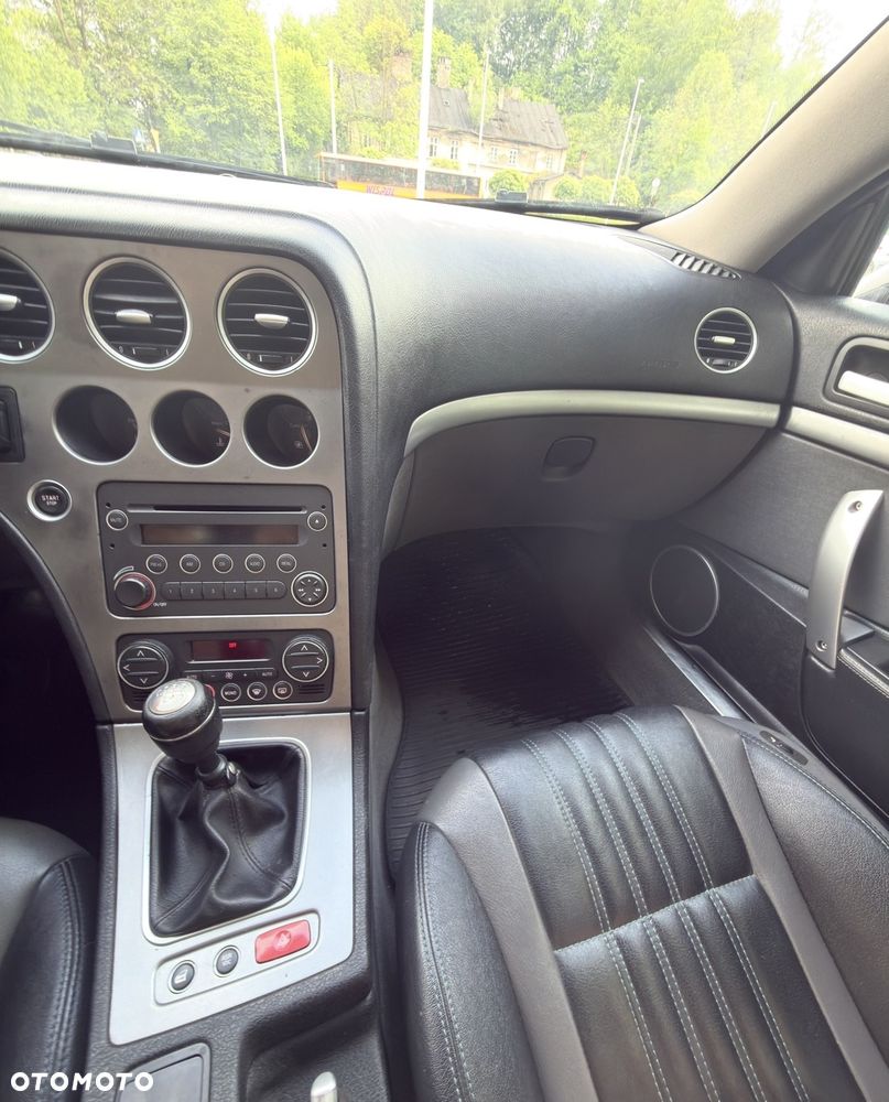 Alfa Romeo Brera 2.4JTDM - 4