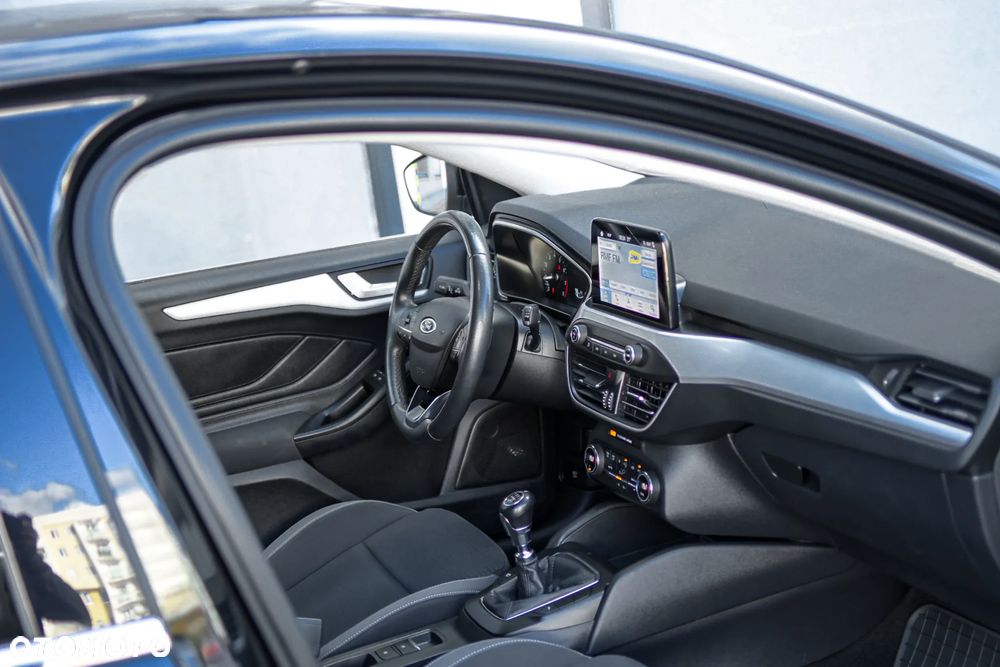 Ford Focus 1.0 EcoBoost Titanium ASS - 7
