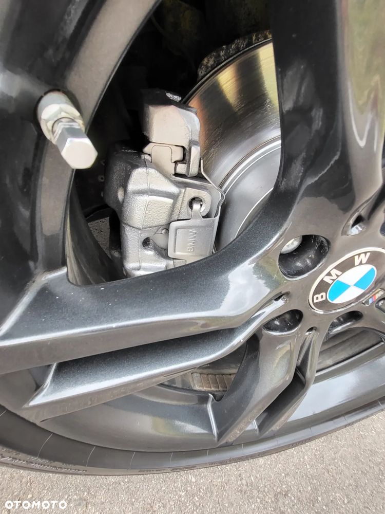 BMW Seria 3 328i Touring xDrive Sport-Aut Luxury Line - 38