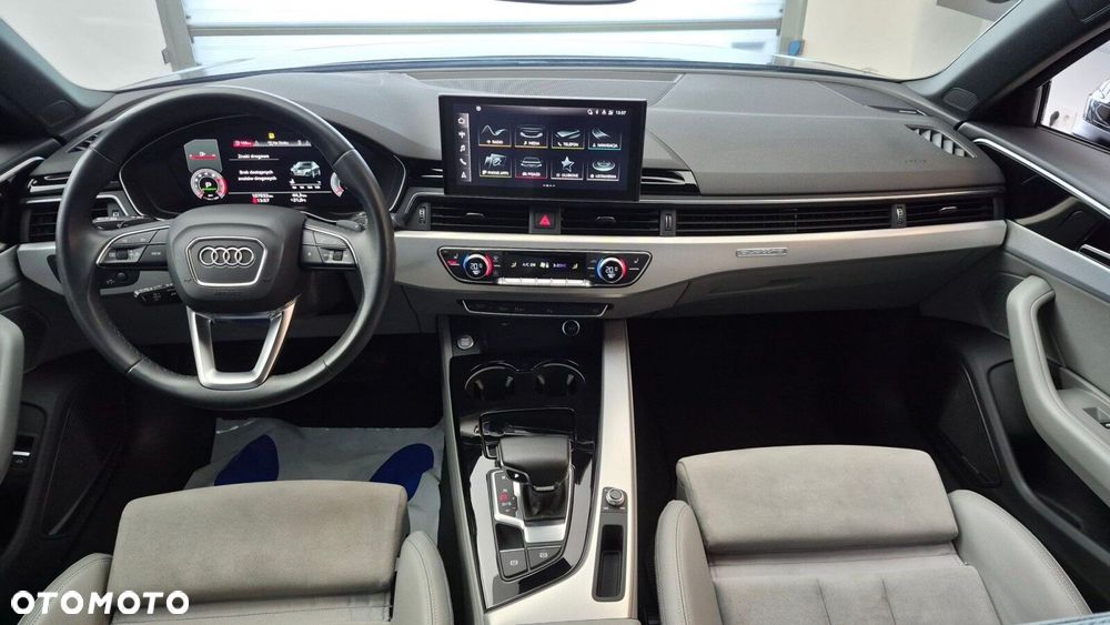 Audi A4 Limousine - 21