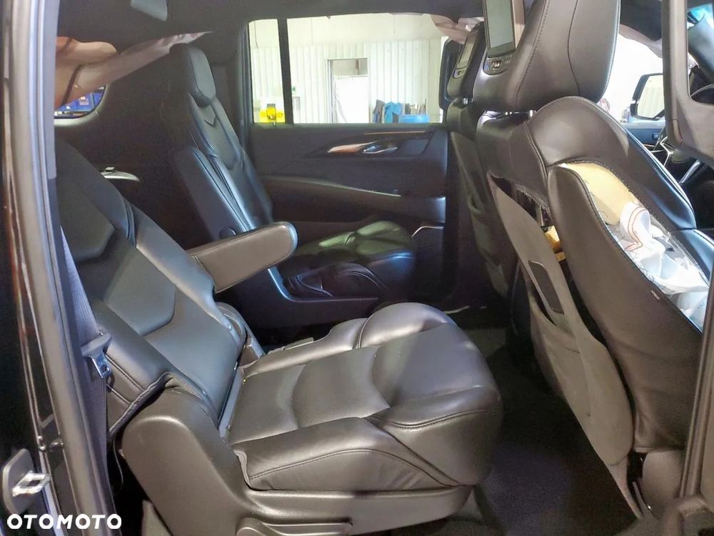 Cadillac Escalade ESV 6.2 V8 AWD AT Platinum - 10