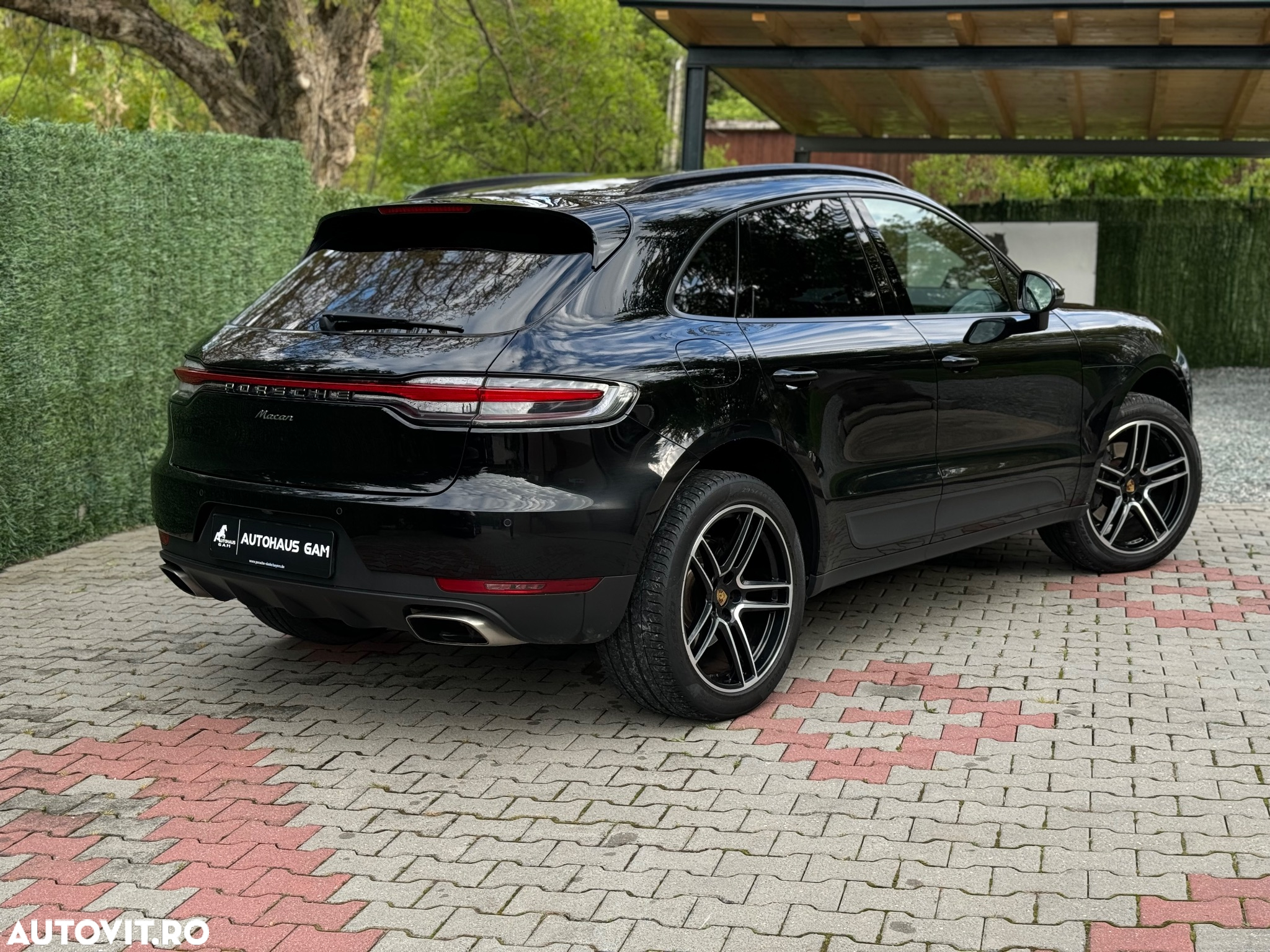 Porsche Macan Standard - 3