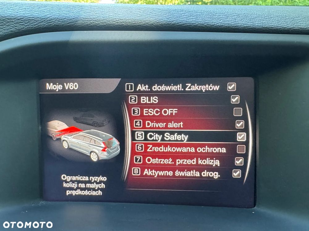 Volvo V60 T4 R-Design - 22