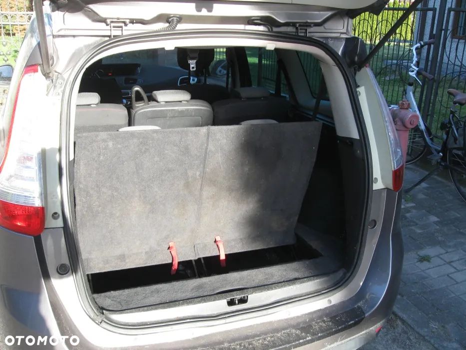 Renault Grand Scenic dCi 110 EDC Dynamique - 12