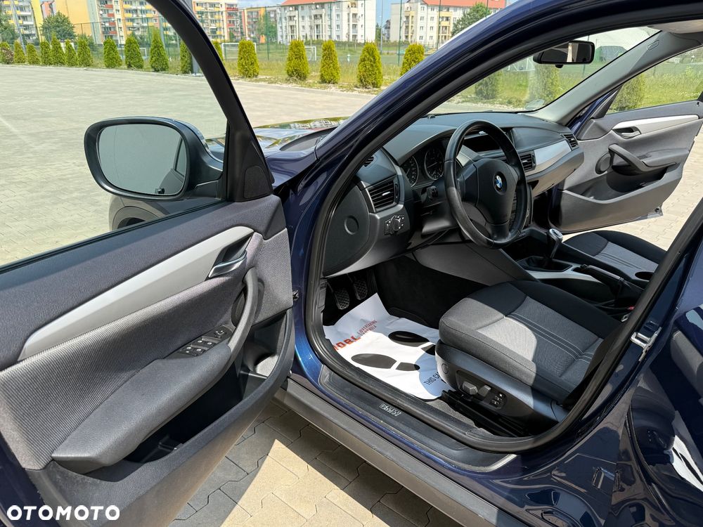 BMW X1 sDrive18i - 19
