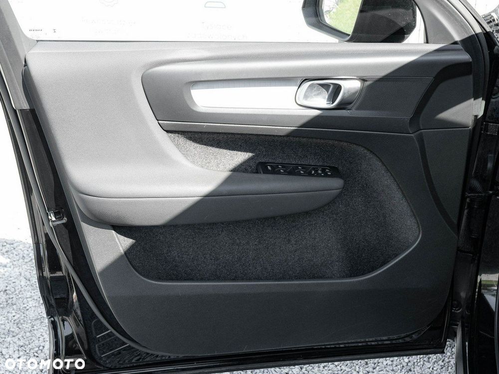 Volvo XC 40 B3 Core - 13