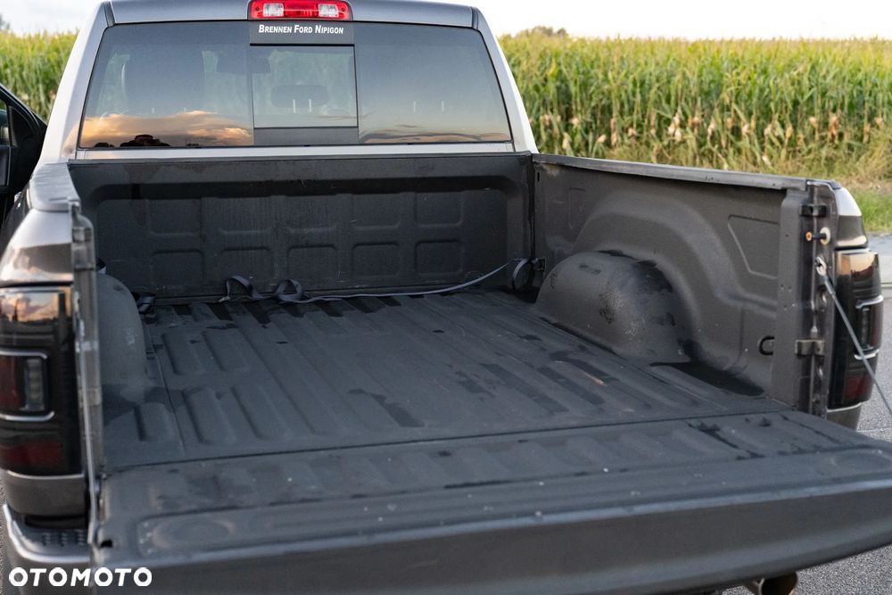 Dodge RAM 5.7 4x4 - 8